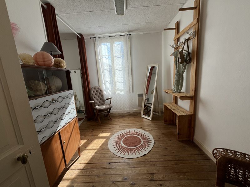 Vente Immeuble ST ASTIER - 8 pièces -  180 m² - (24110)