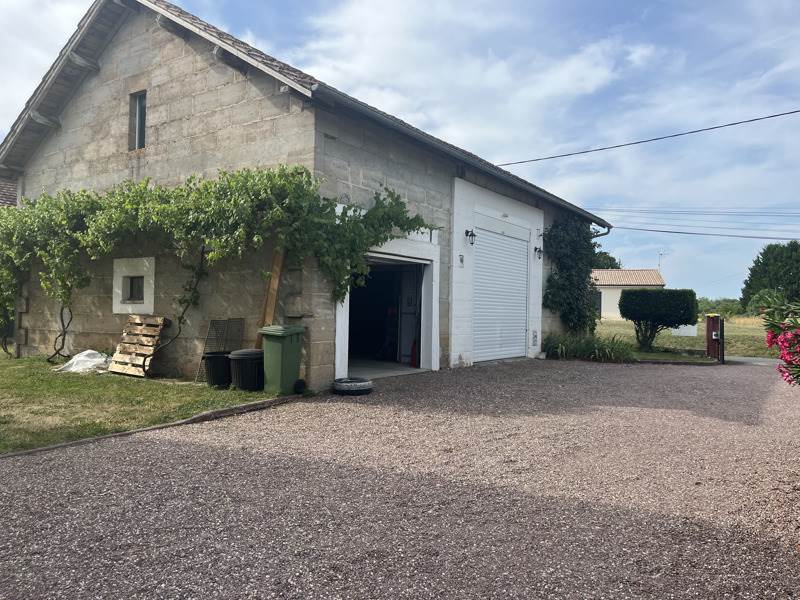 Vente Maison ST LEON SUR L ISLE - 8 pièces -150 m² - (24110)