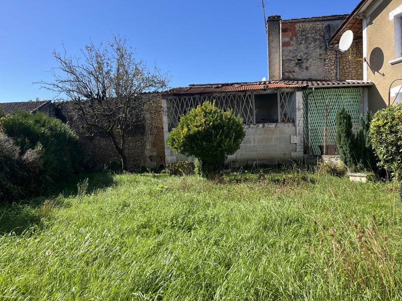 Vente Maison NEUVIC - 7 pièces -172 m² - (24190)
