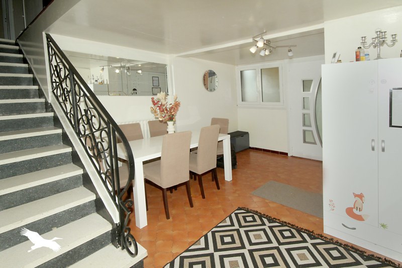 Vente Maison ST LEON SUR L ISLE - 5 pièces -131 m² - (24110)