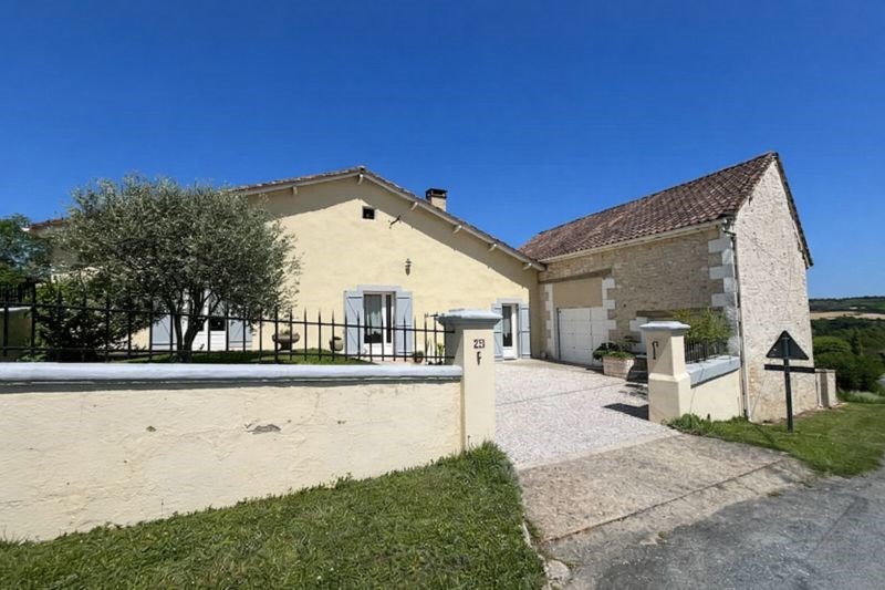Vente Maison ST GERMAIN DU SALEMBRE - 4 pièces -136 m² - (24190)