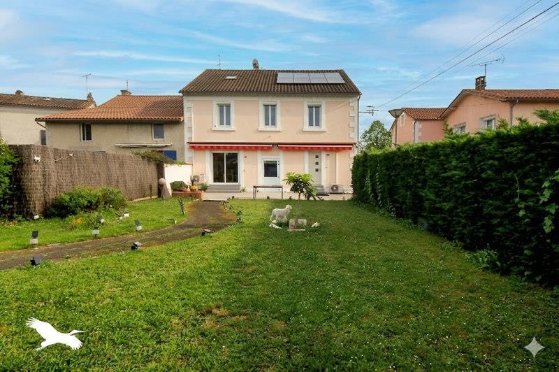 Vente Maison ST ASTIER - 4 pièces -200 m² - (24110)