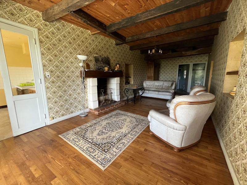 Vente Maison CHANTERAC - 7 pièces -155 m² - (24190)