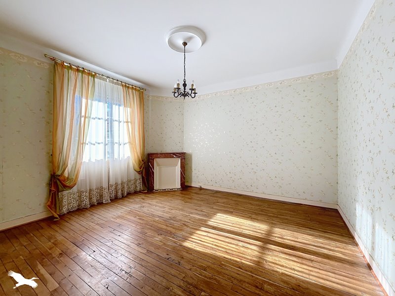 Vente Maison Saint-Astier - 6 pièces -156 m² - (24110)