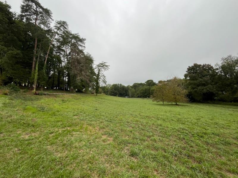 Terrain 6088 m² · à Saint-Germain-du-Salembre · 46 400 €
