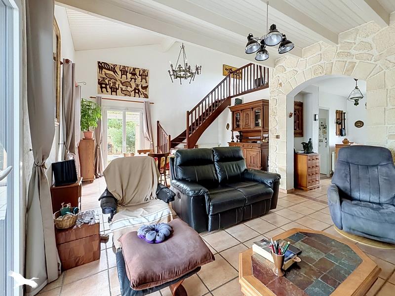 Maison 5 pièces 123 m² · à Belberaud · 123 m² · 430 000 €