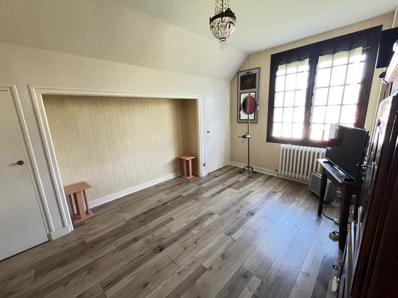 Vente Maison BRIVE LA GAILLARDE - 6 pièces -200 m² - (19100)