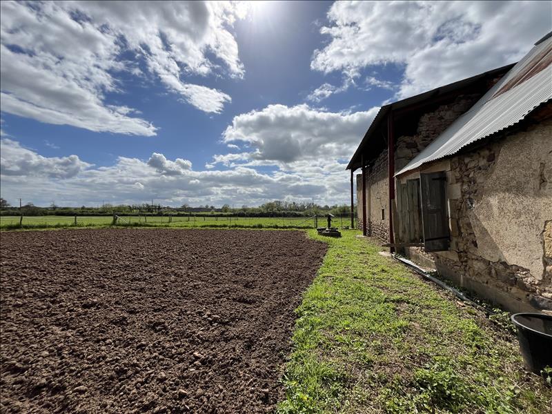 Vente Maison BRAIZE - 2 pièces -180 m² - (03360)