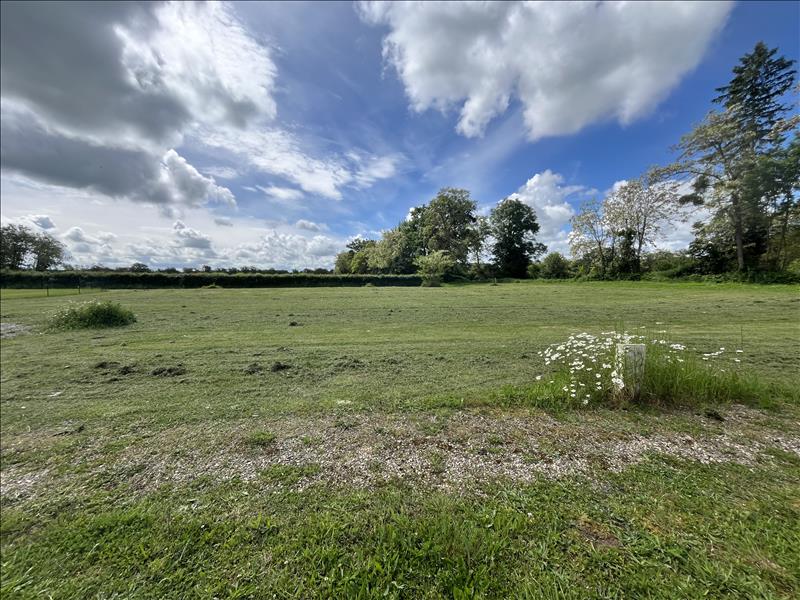 Vente Terrain AINAY LE VIEIL - -1049 m² - (18200)
