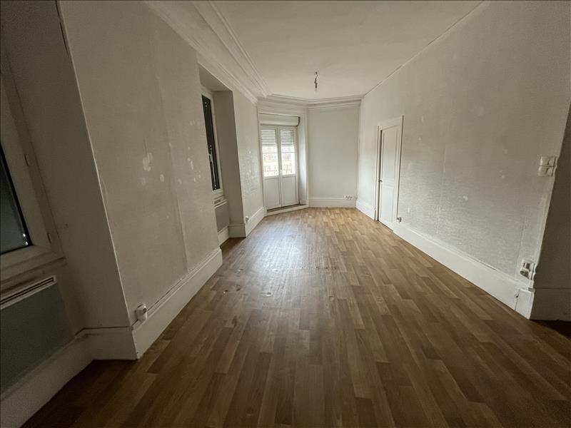 Vente Maison CHARENTON DU CHER - 7 pièces -201 m² - (18210)