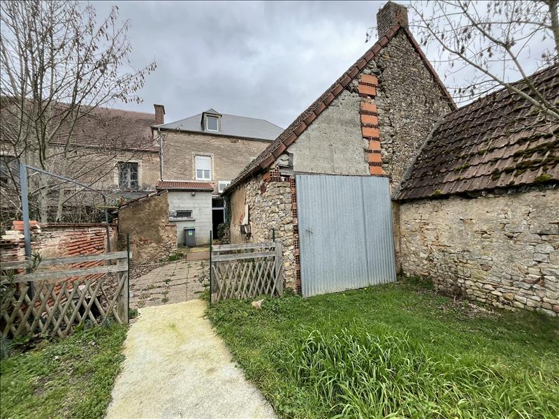 Vente Maison CHARENTON DU CHER - 7 pièces -201 m² - (18210)