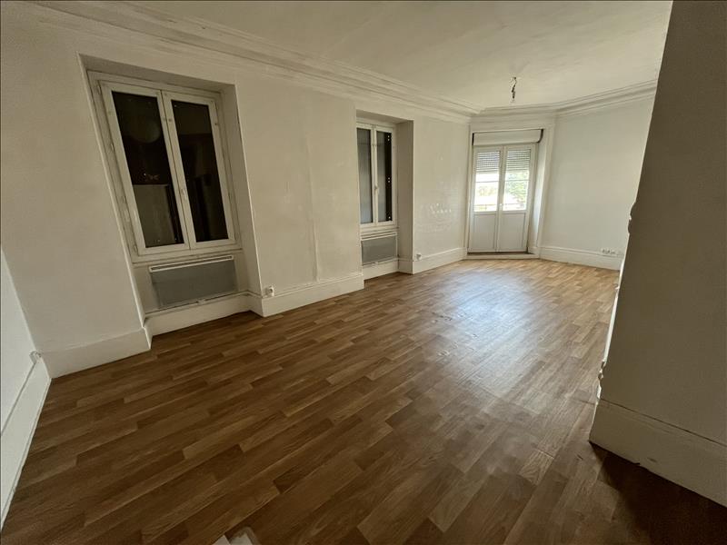 Vente Maison CHARENTON DU CHER - 7 pièces -201 m² - (18210)