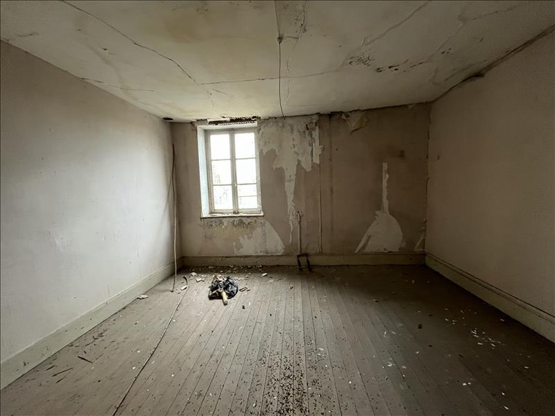 Vente Maison CHARENTON DU CHER - 6 pièces -120 m² - (18210)