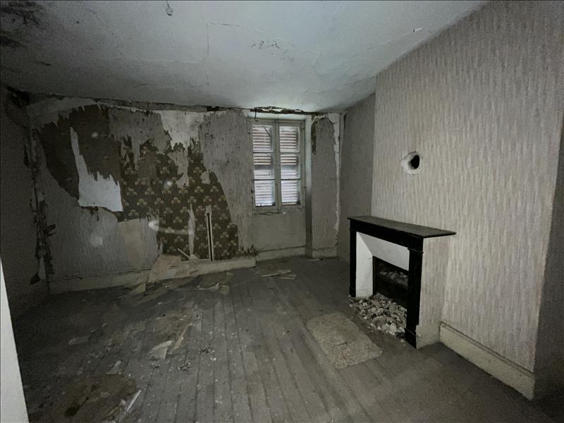 Vente Maison CHARENTON DU CHER - 6 pièces -120 m² - (18210)