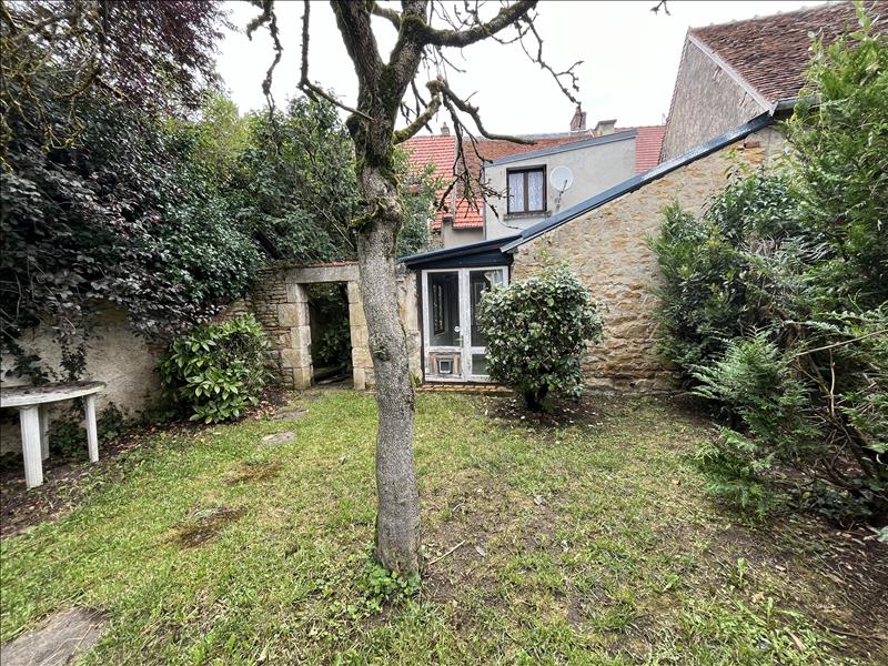 Vente Maison ST AMAND MONTROND - 5 pièces -121 m² - (18200)