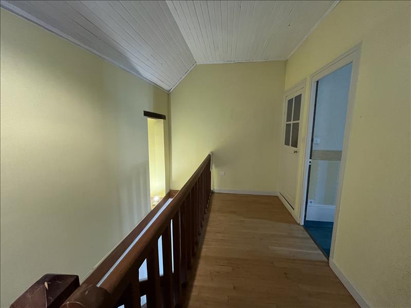 Vente Maison ST AMAND MONTROND - 6 pièces -133 m² - (18200)