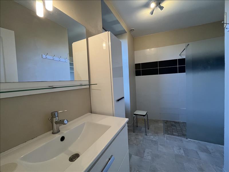 Vente Maison ST AMAND MONTROND - 4 pièces -97 m² - (18200)