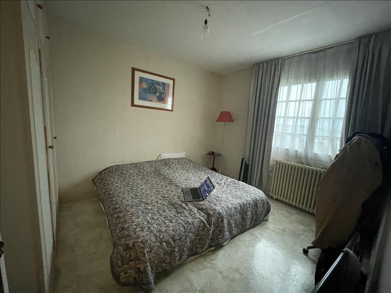 Vente Maison ST AMAND MONTROND - 6 pièces -105 m² - (18200)