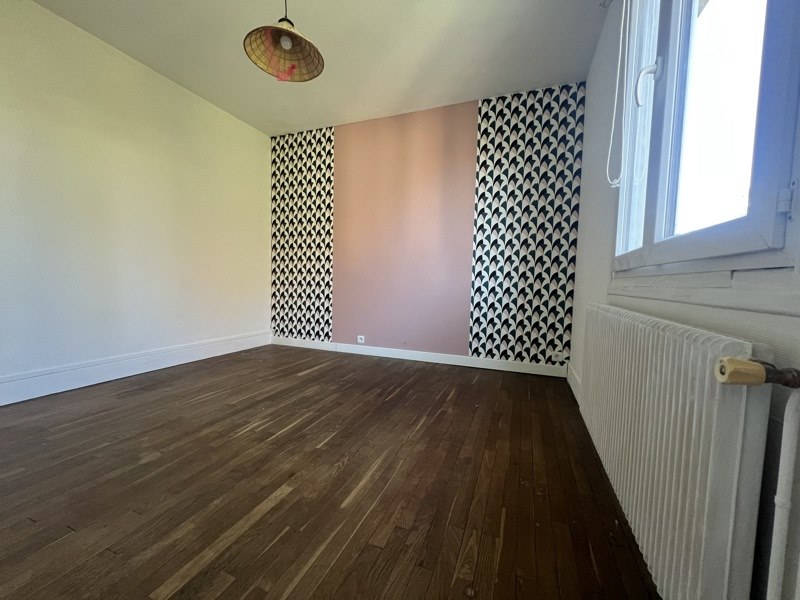 Vente Maison ST AMAND MONTROND - 6 pièces -115 m² - (18200)