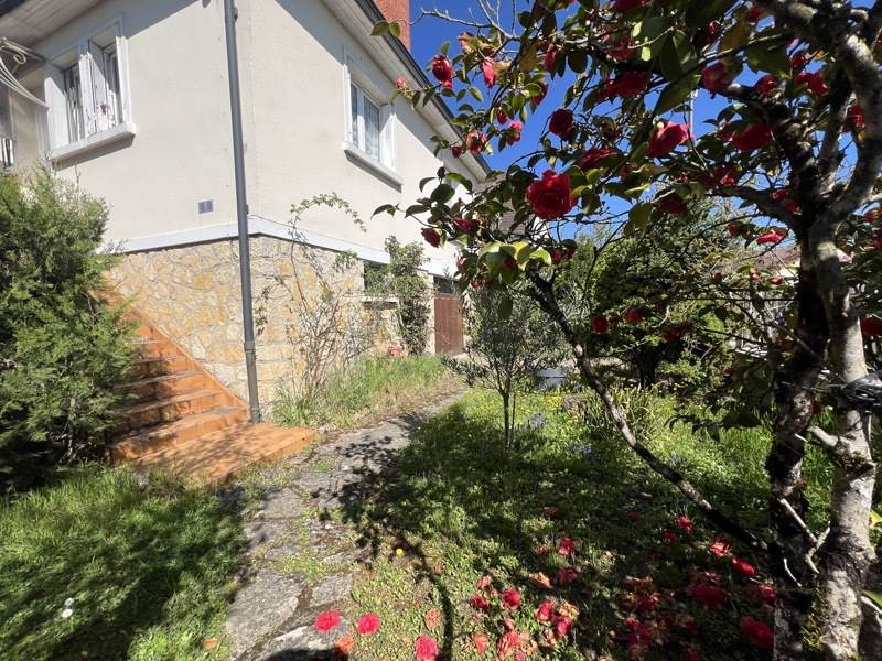 Vente Maison ST AMAND MONTROND - 6 pièces -115 m² - (18200)