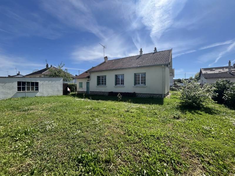 Vente Maison ORVAL - 3 pièces -84 m² - (18200)