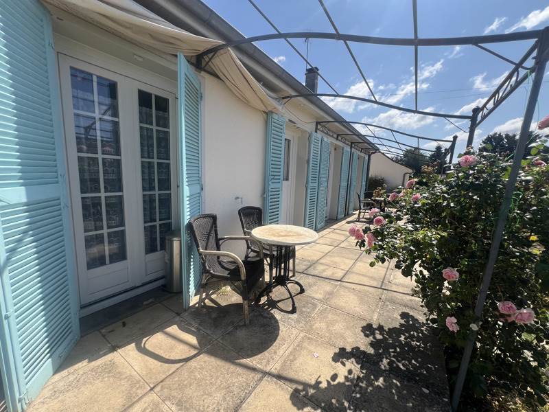 Vente Maison ST AMAND MONTROND - 5 pièces -110 m² - (18200)