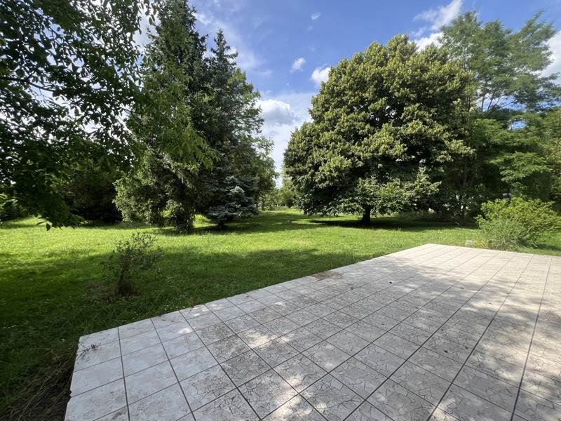 Vente Maison ST AMAND MONTROND - 8 pièces -220 m² - (18200)