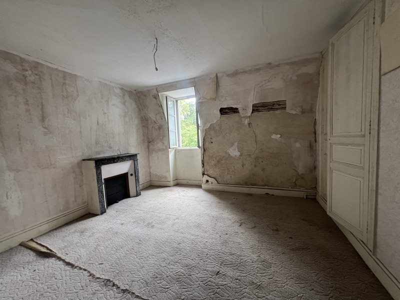 Vente Maison ORVAL - 6 pièces -107 m² - (18200)