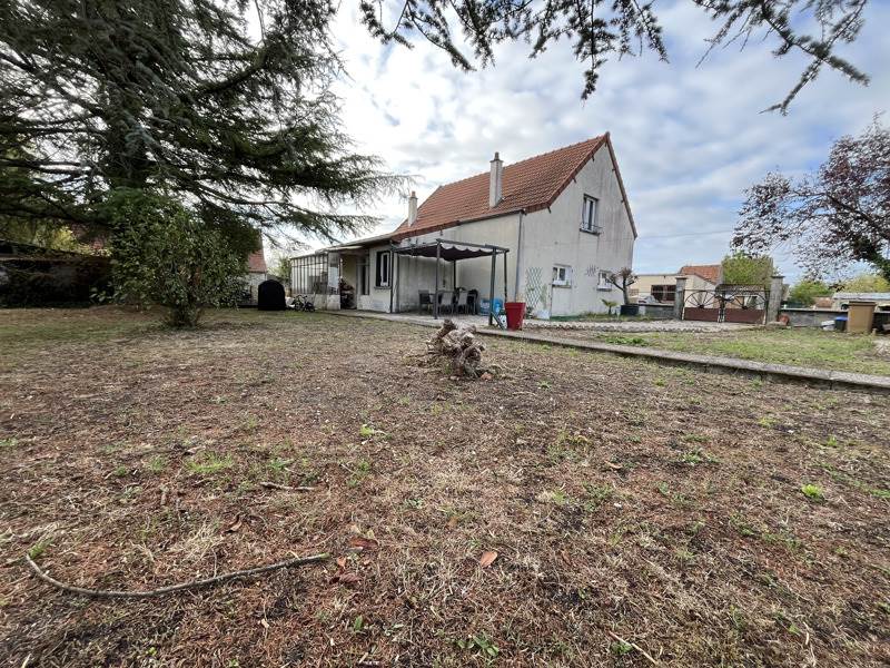 Vente Maison UZAY LE VENON - 6 pièces -105 m² - (18190)