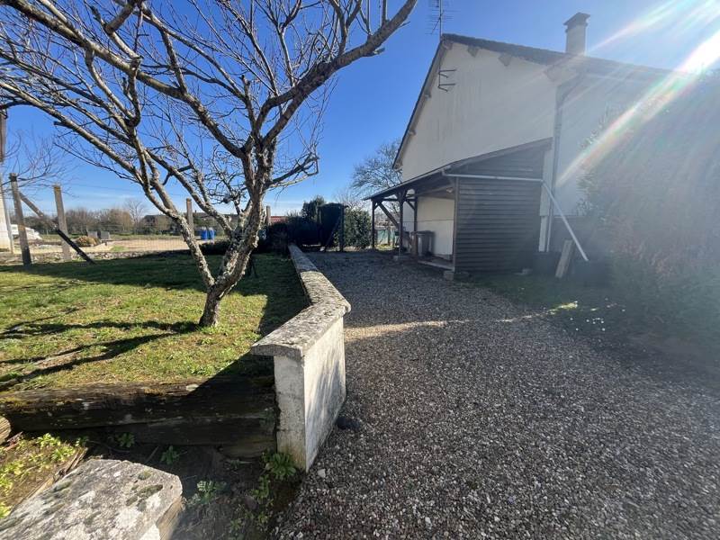 Vente Maison ST AMAND MONTROND - 5 pièces -106 m² - (18200)