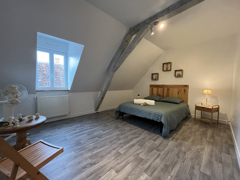 Vente Maison ST AMAND MONTROND - 5 pièces -121 m² - (18200)