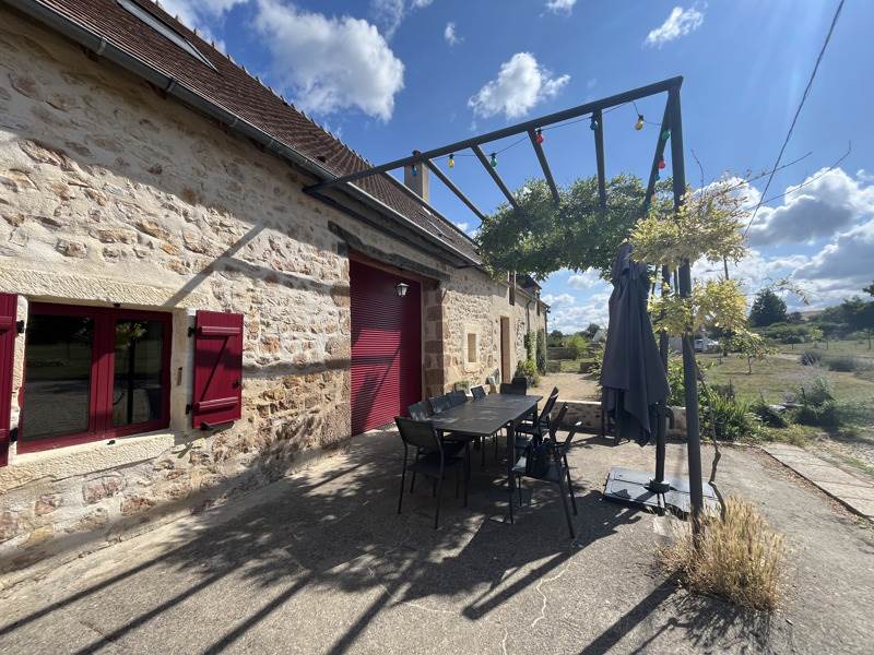 Vente Maison ST PIERRE LES ETIEUX - 5 pièces -180 m² - (18210)