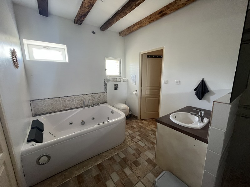 Vente Maison ST PIERRE LES ETIEUX - 5 pièces -180 m² - (18210)