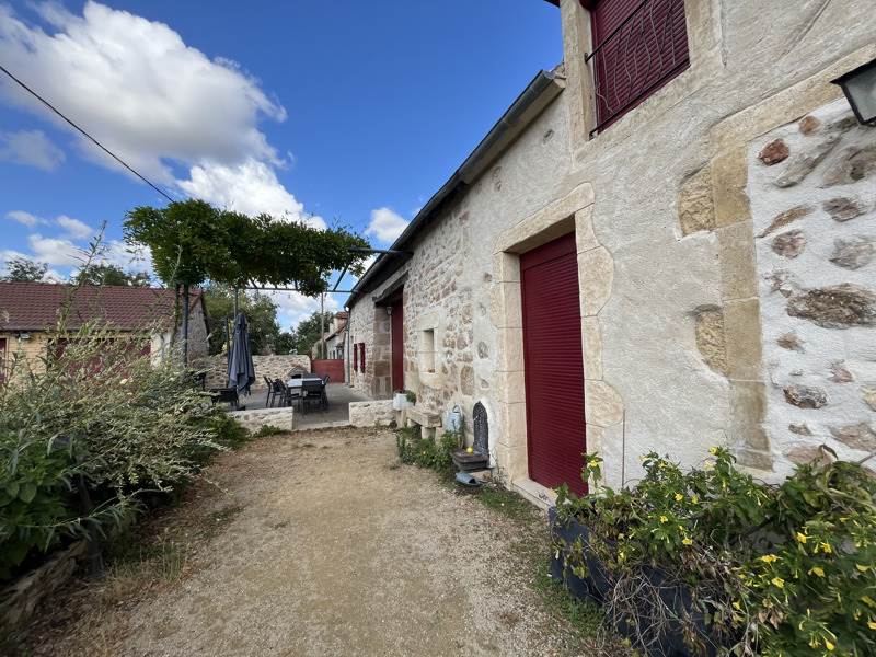 Vente Maison ST PIERRE LES ETIEUX - 5 pièces -180 m² - (18210)