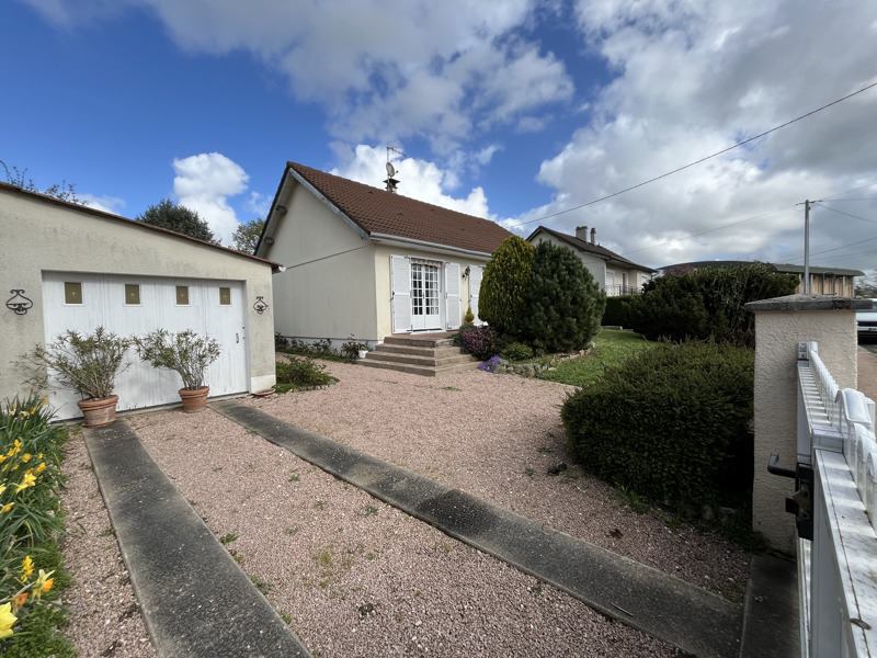 Vente Maison ST AMAND MONTROND 18200 7 pièces - 125 m²