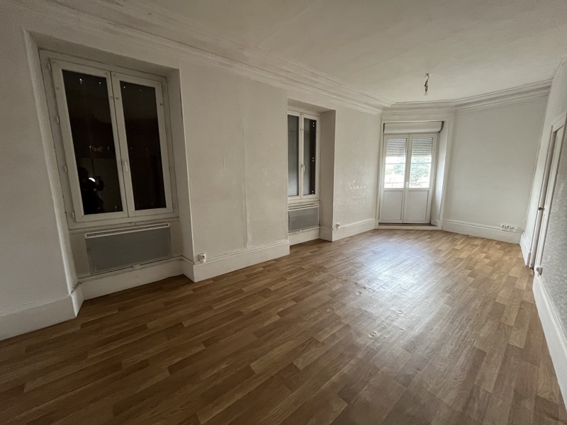 Vente Maison CHARENTON DU CHER - 7 pièces -200 m² - (18210)