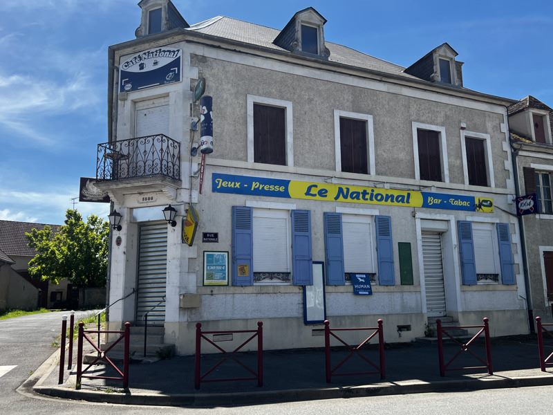 Vente Maison CHARENTON DU CHER - 7 pièces -200 m² - (18210)