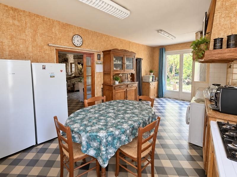 Vente Maison Saint-Amand-Montrond - 7 pièces -250 m² - (18200)