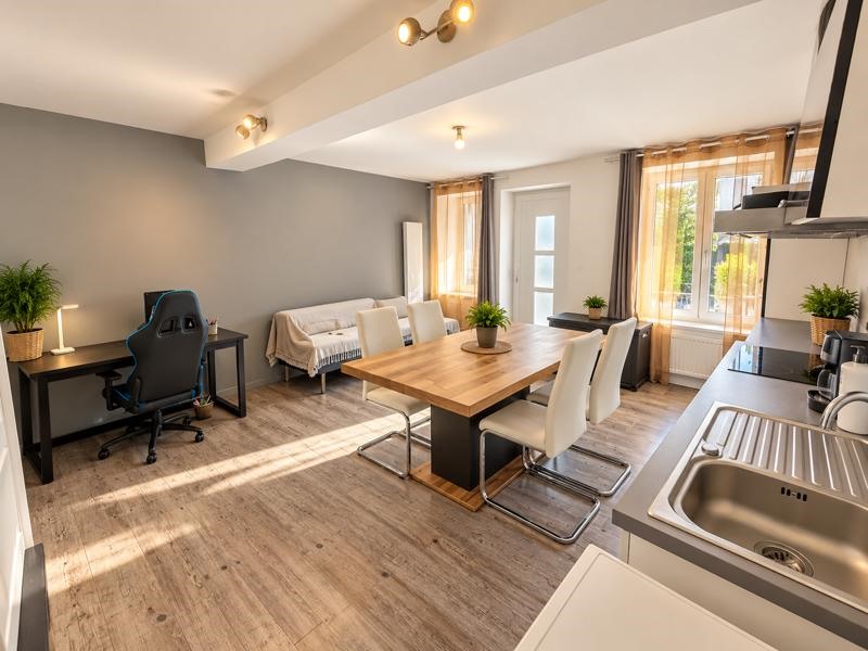 Vente Appartement Saint-Amand-Montrond - 6 pièces -224 m² - (18200)