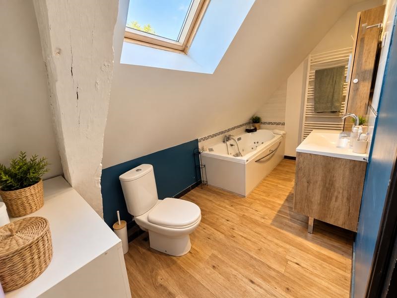 Vente Appartement Saint-Amand-Montrond - 6 pièces -224 m² - (18200)
