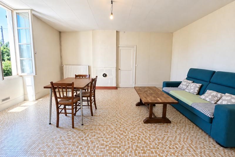 Vente Immeuble Saint-Amand-Montrond - -  265 m² - (18200)