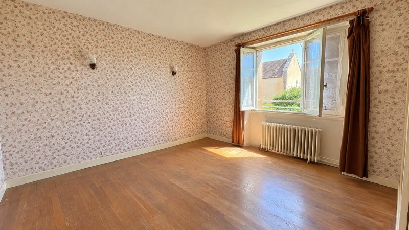 Vente Maison Nozières - 5 pièces -148 m² - (18200)