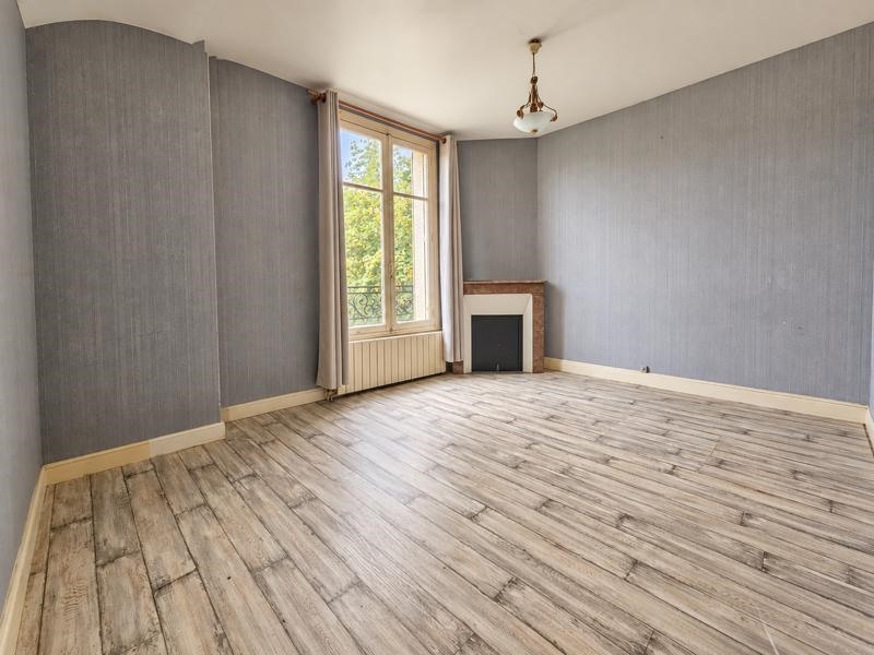 Vente Maison Saint-Amand-Montrond - 6 pièces -103 m² - (18200)
