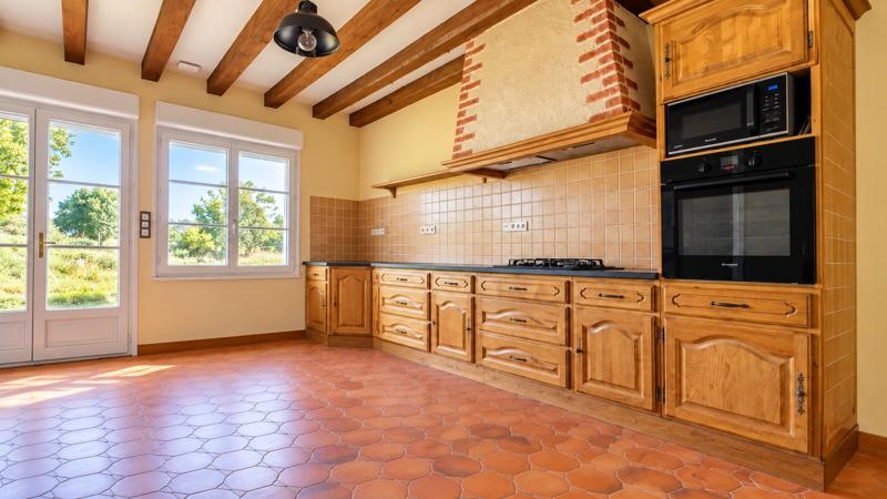 Vente Maison Loye-sur-Arnon - 5 pièces -177 m² - (18170)
