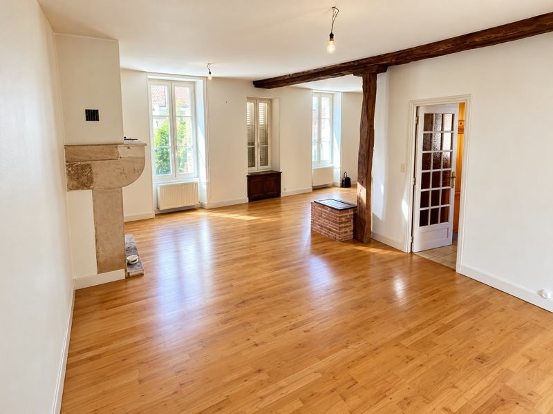 Vente Maison Saint-Amand-Montrond - 6 pièces -133 m² - (18200)