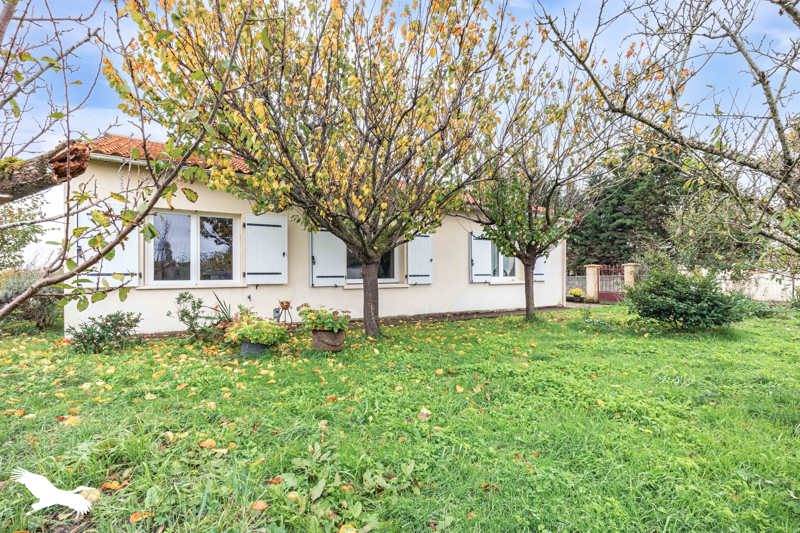 Vente Maison BEAUGEAY - 4 pièces -80 m² - (17620)