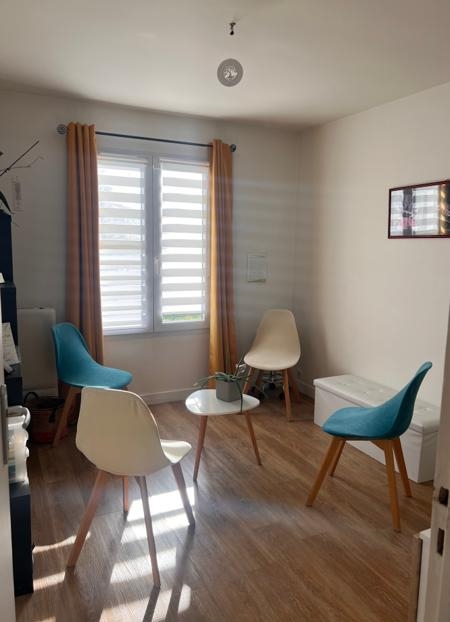 Vente Maison ECHILLAIS - 7 pièces -100 m² - (17620)