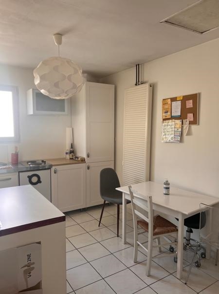 Vente Maison ECHILLAIS - 7 pièces -100 m² - (17620)