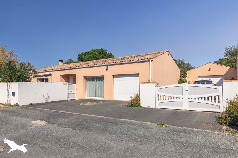 Maison 6 pièces 160 m² · à Échillais · 160 m² · 437 808 €