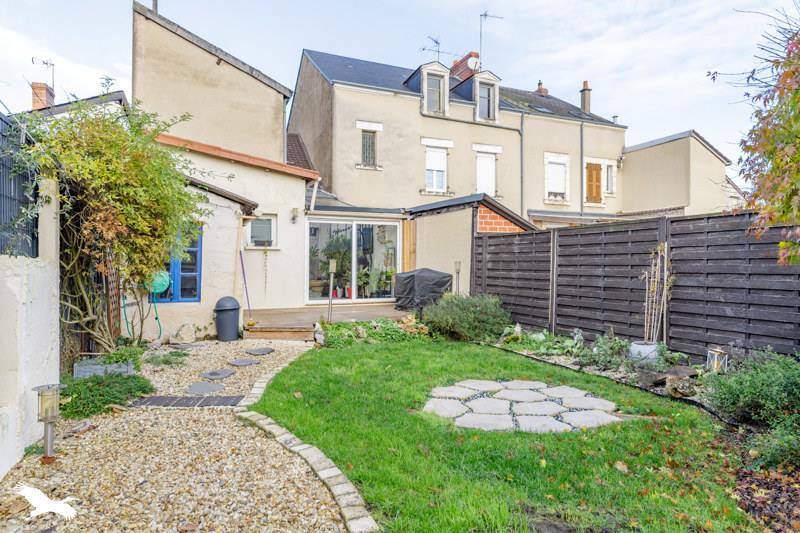 Vente Maison CHATEAUROUX - 4 pièces -117 m² - (36000)
